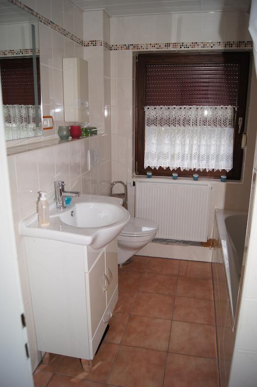 Ferienwohnung Bergisch Land Wermelskirchen Habitación foto